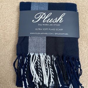 New! Plush apparel ultra soft plaid scarf